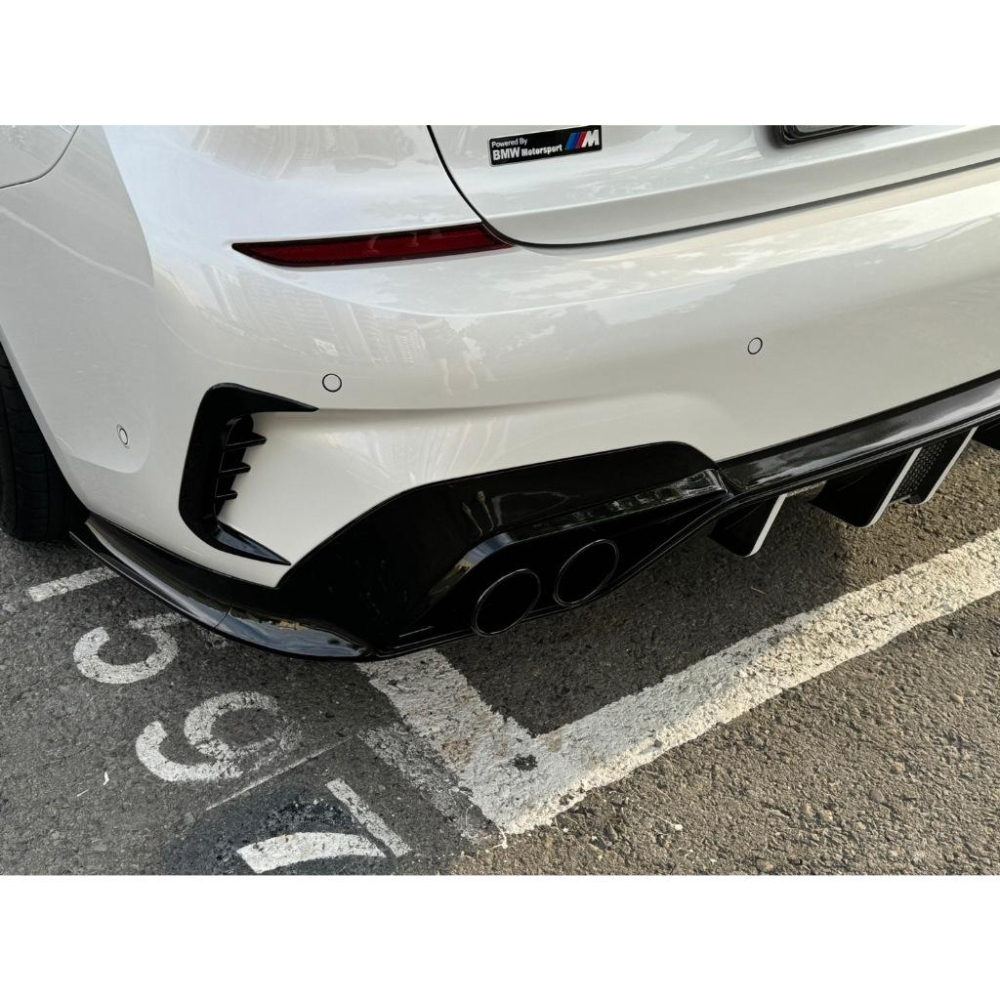 台灣現貨 BMW   2019-2022 BMW G20 G21 KARBEL後保桿風刀 後風刀 320 330 340-細節圖6