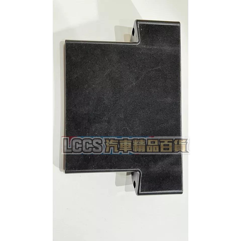 台灣現貨 通用型黑色碳纖維座椅收納盒 BMW BENZ Porsche Ford Nissan Toyota Honda-細節圖6