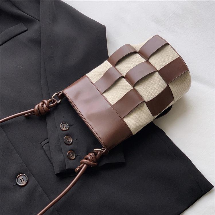 BAGG👾 帆布拼接PU格子水桶包女時尚韓版肩背包個性潮流小眾女 時尚包 休閒百搭包包 母親節禮物-細節圖3