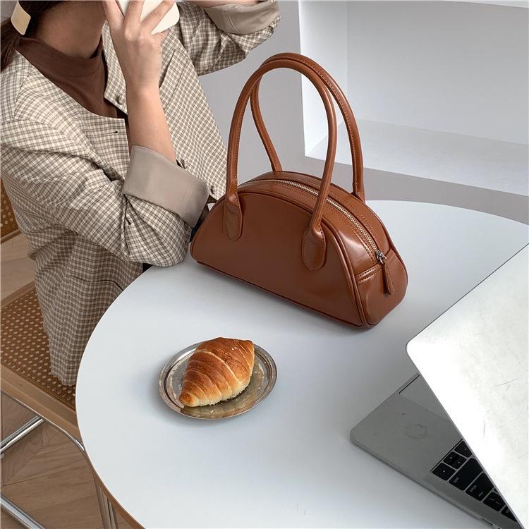 BAGG👾 高級感氣質手提包包女小眾新月包秋冬韓版PU定型手拎包 時尚包 錢包 手拿包 母親節禮物-細節圖3