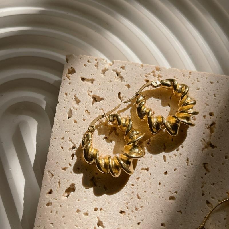 【西班牙羅曼史】CityCape©這座城飾۞歐美羊角港風復古時尚氣質螺旋麻花扭結C形耳環飾品首飾耶誕禮物秋冬時尚設計鈦鋼-細節圖7