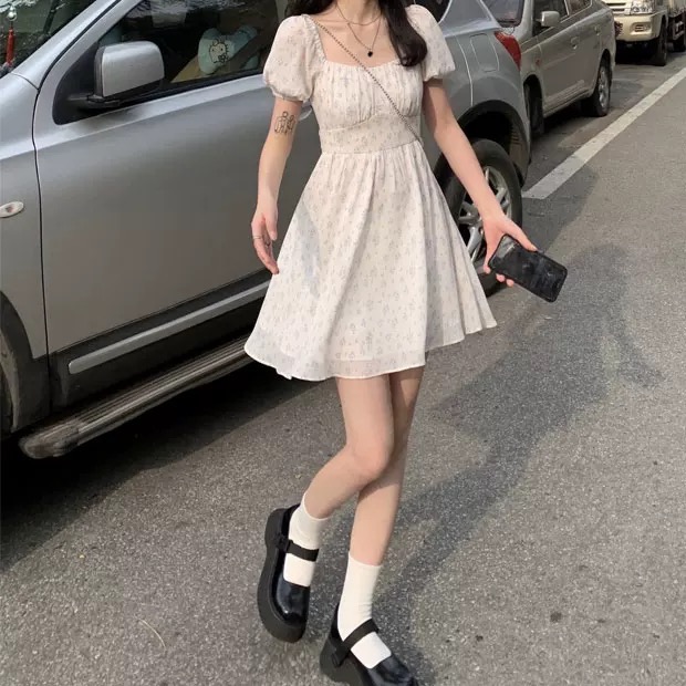 超斬男純欲碎花連衣裙 #背面綁帶的小心機-細節圖2