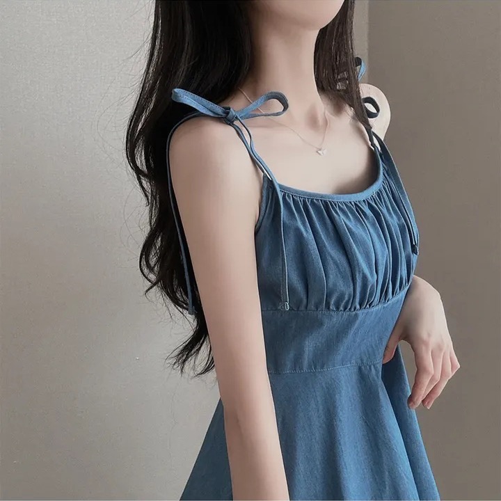 法式設計感褶皺收腰顯瘦A字綁帶吊帶連衣裙-細節圖11