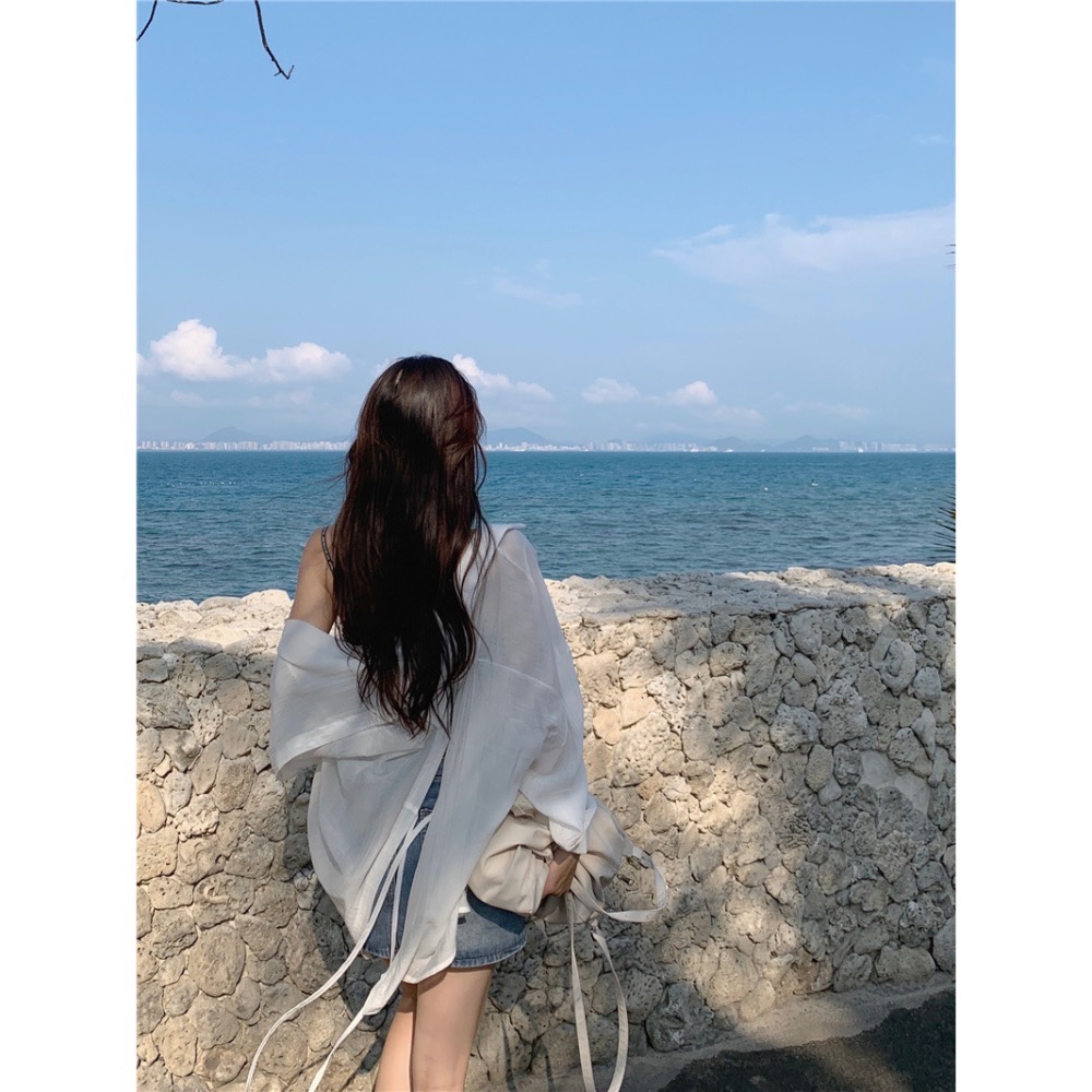 Beneddy 後背系帶開叉防曬襯衫-細節圖7