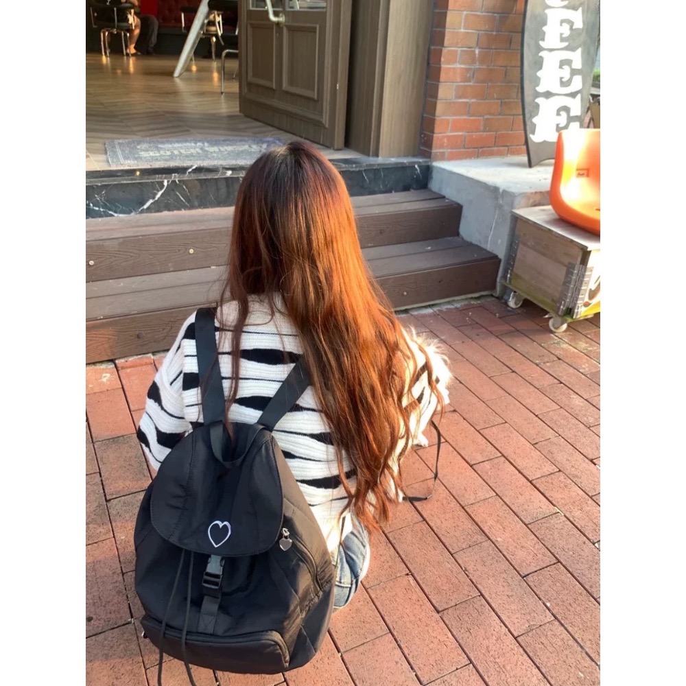 韓國愛心休閒大容量尼龍雙肩包-細節圖3