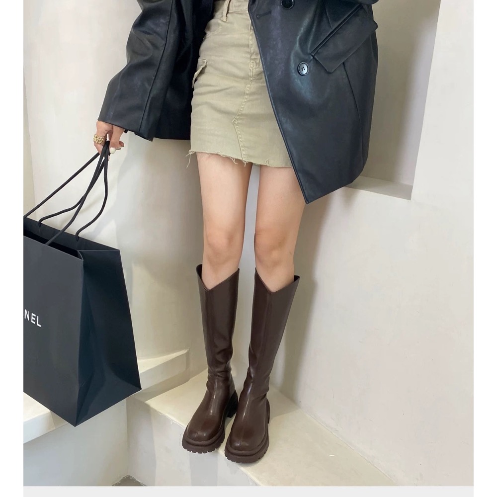 穿搭必備 顯瘦V口長靴-細節圖8