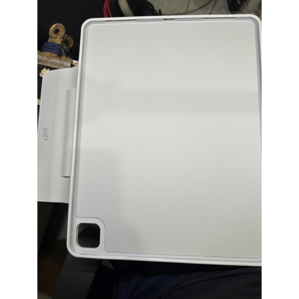 「近全新」【eiP】Maglite 2 輕巧磁吸鍵盤2代 含保護殼-細節圖3