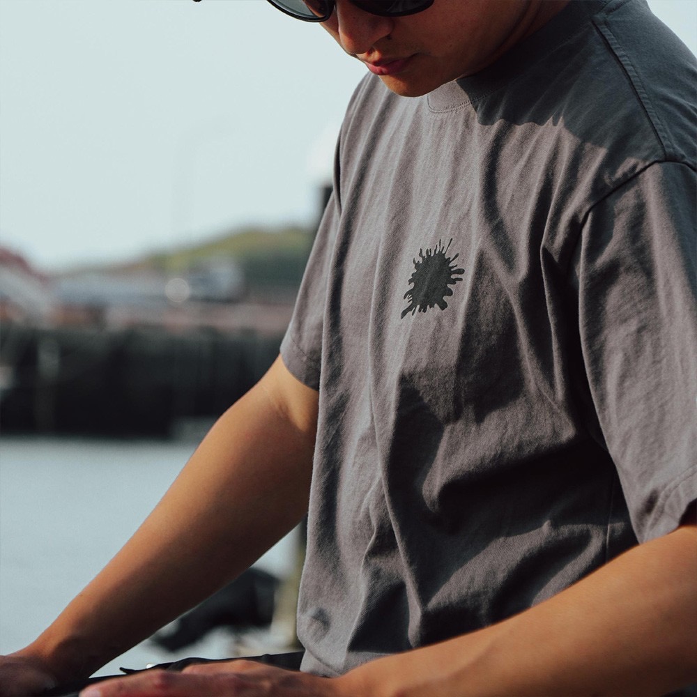 福利釣具 🎣 KALAS餌濡木染 短袖 T-Shirt-細節圖3