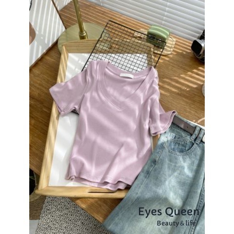 [Eyes Queen]現貨 V領不規則短款上衣 V領短版T恤 短版上衣 短版素T V領素T 素T T恤 短版T恤-細節圖7