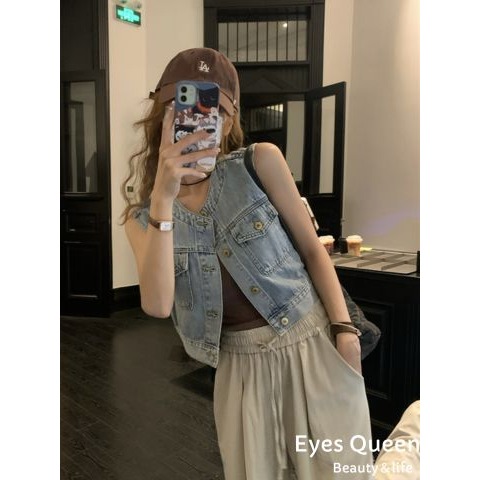 [Eyes Queen] 現貨 薄款牛仔背心 牛仔背心 短版牛仔背心 馬甲 背心-細節圖2