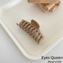[Eyes Queen] 現貨 奶咖色系鯊魚夾 鏤空鯊魚夾 髮夾 夾子 鯊魚夾 抓夾 盤髮夾 髮飾-規格圖9