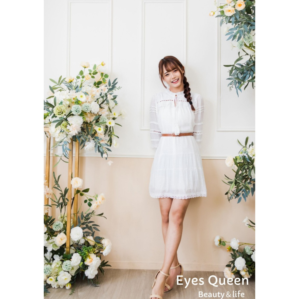[Eyes Queen] 現貨 白色長袖連身裙(附皮帶) 蕾絲鏤空連身裙 白色洋裝 渡假洋裝 白色蕾絲洋裝 洋裝-細節圖9
