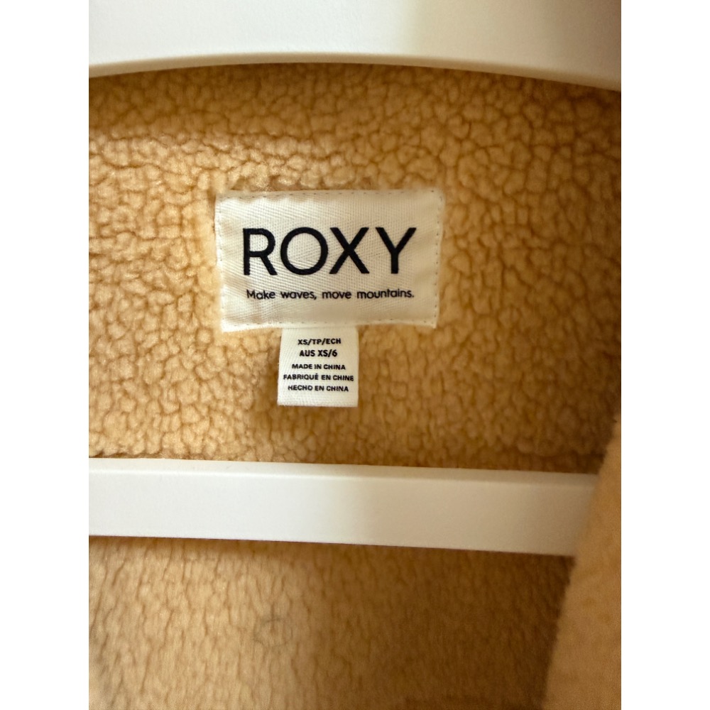 二手 roxy 毛絨外套-細節圖2
