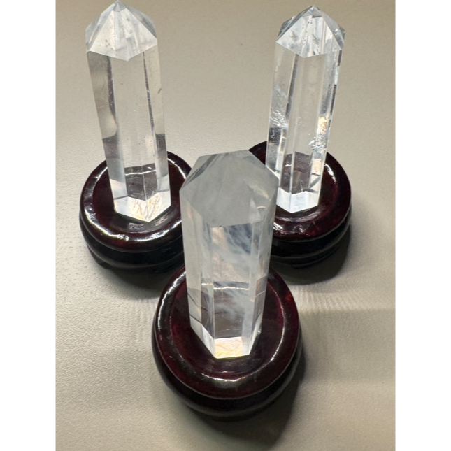 開運/鎮宅】化煞單尖水晶柱六角柱消磁能量晶石9-10cm贈實木座- 風水