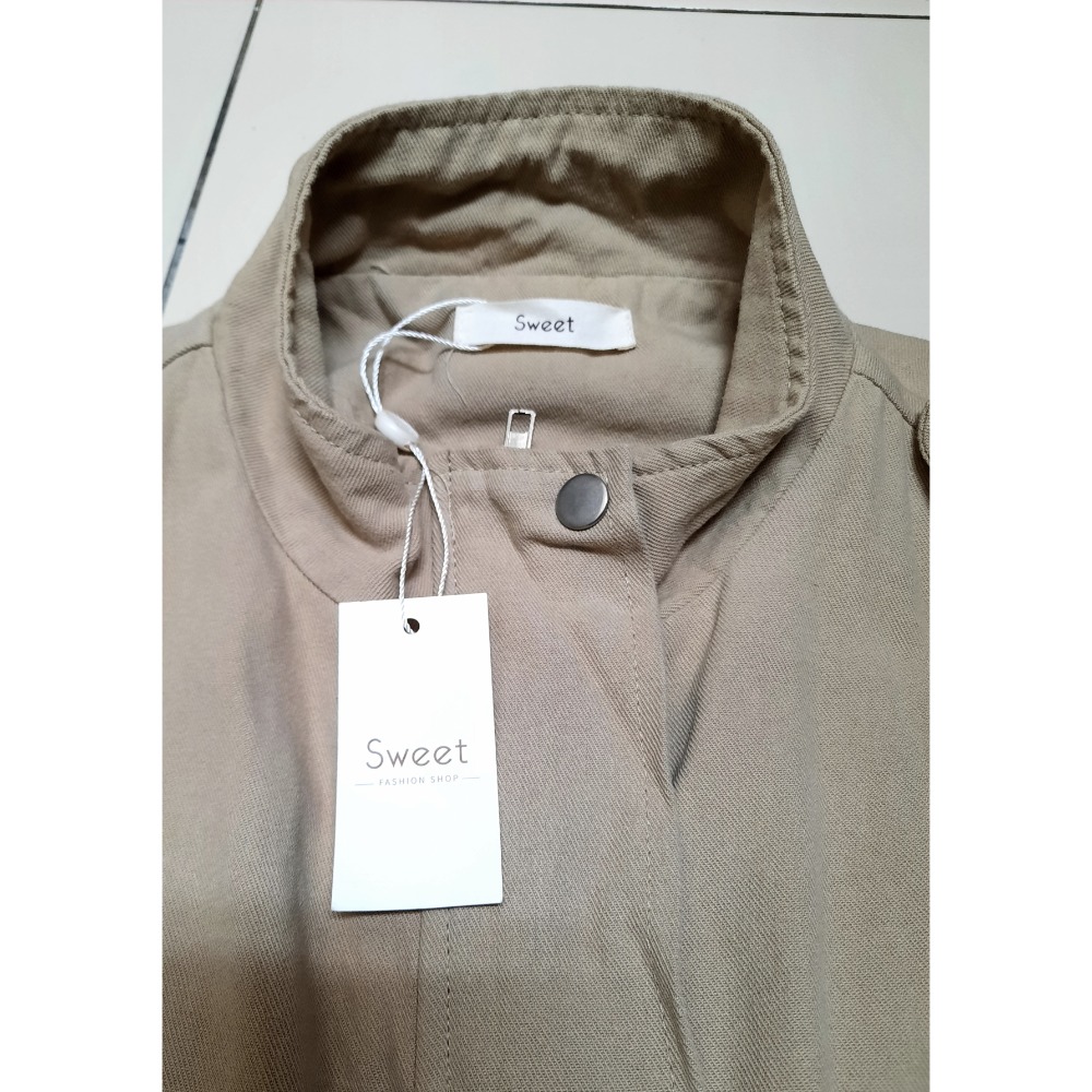 全新 韓版 女寬短版卡其色外套 多袋工裝外套 KOREAN LADIES CARGO JACKET 正韓OOTD-細節圖2