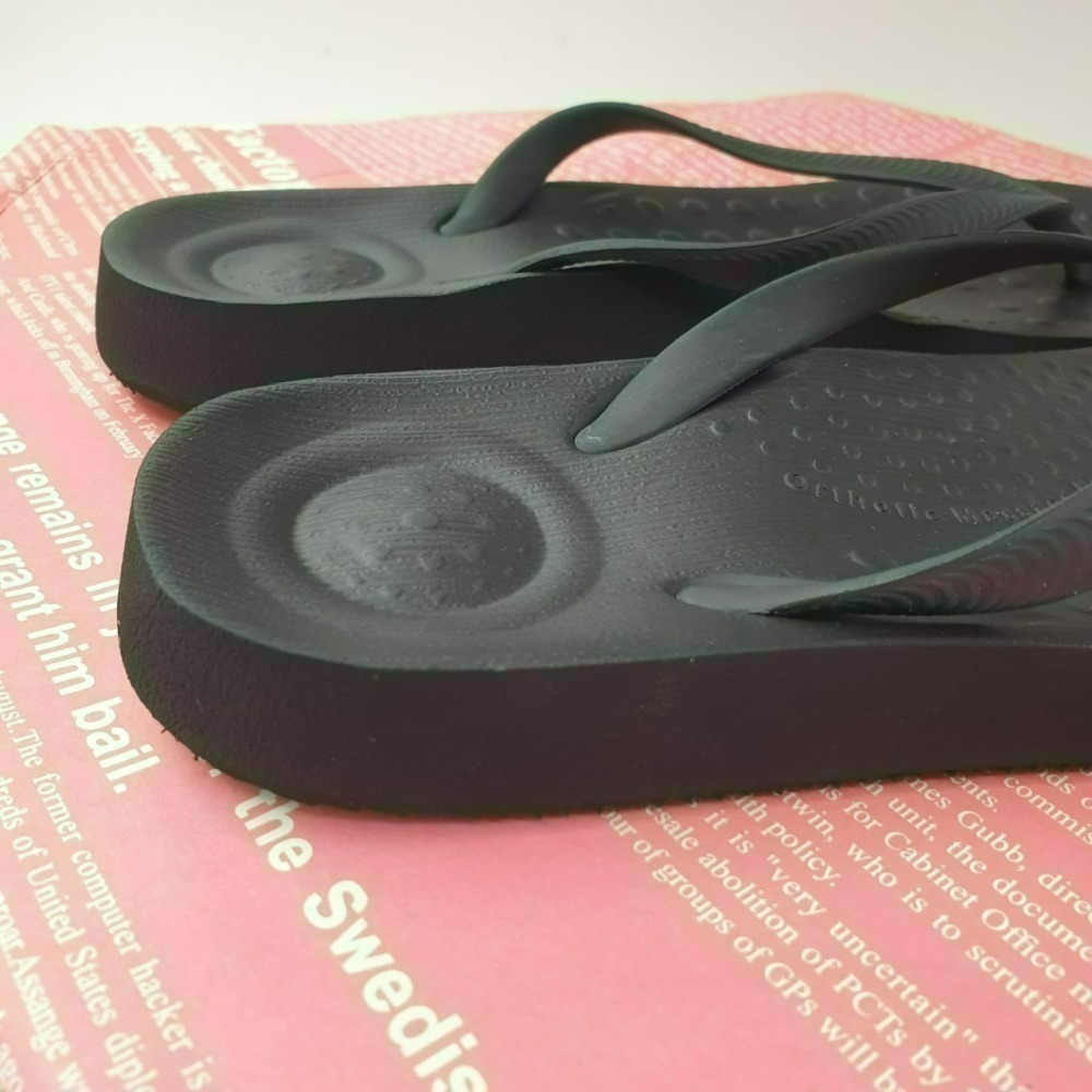 ♀️女：厚底足弓人字夾腳拖(黑/桃)-細節圖4