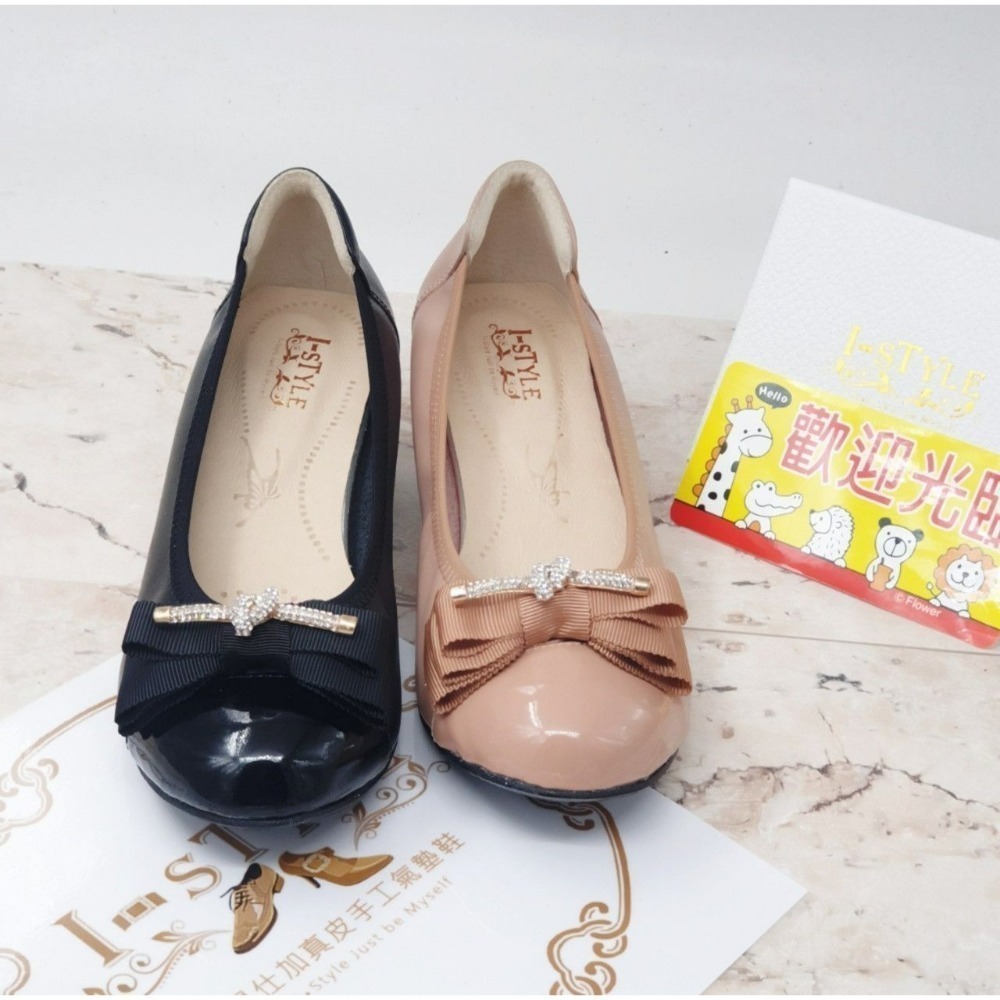 ♀️女：MIT精品-真皮立體鑽蝴蝶結低跟淑女鞋（黑/粉）-細節圖2