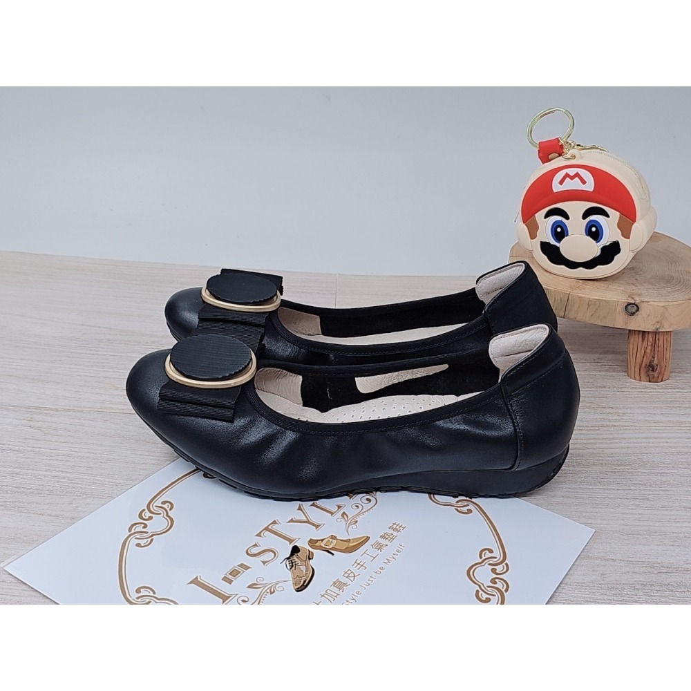 ♀️女：大圓釦蝴蝶結足弓氣墊娃娃鞋(黑)-細節圖4