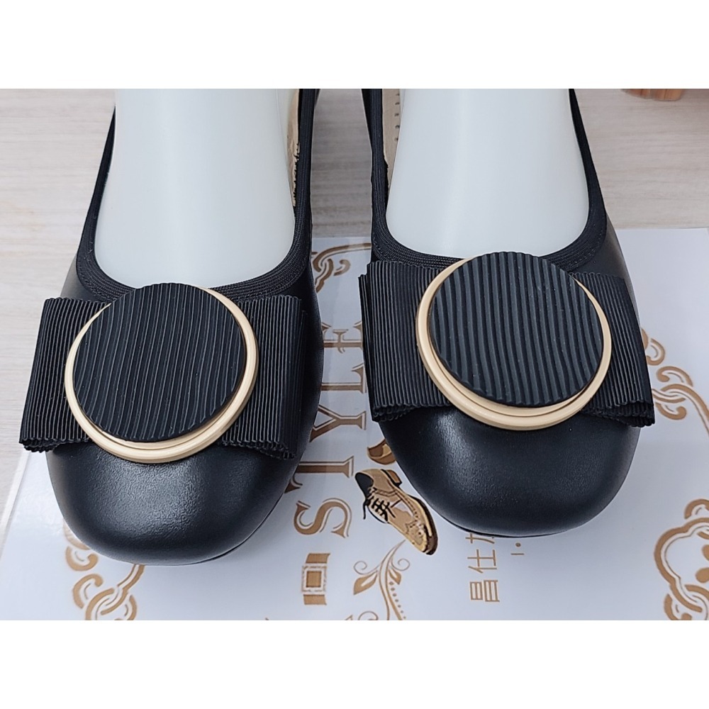 ♀️女：大圓釦蝴蝶結足弓氣墊娃娃鞋(黑)-細節圖7