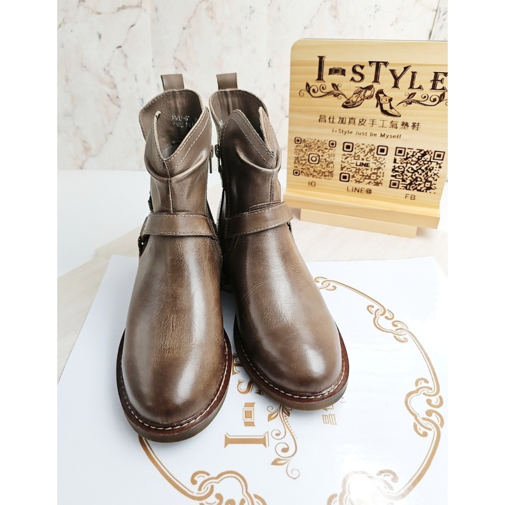 ♀️女：復古拋色頭層本染蠟皮短靴(卡其/棕)-細節圖5