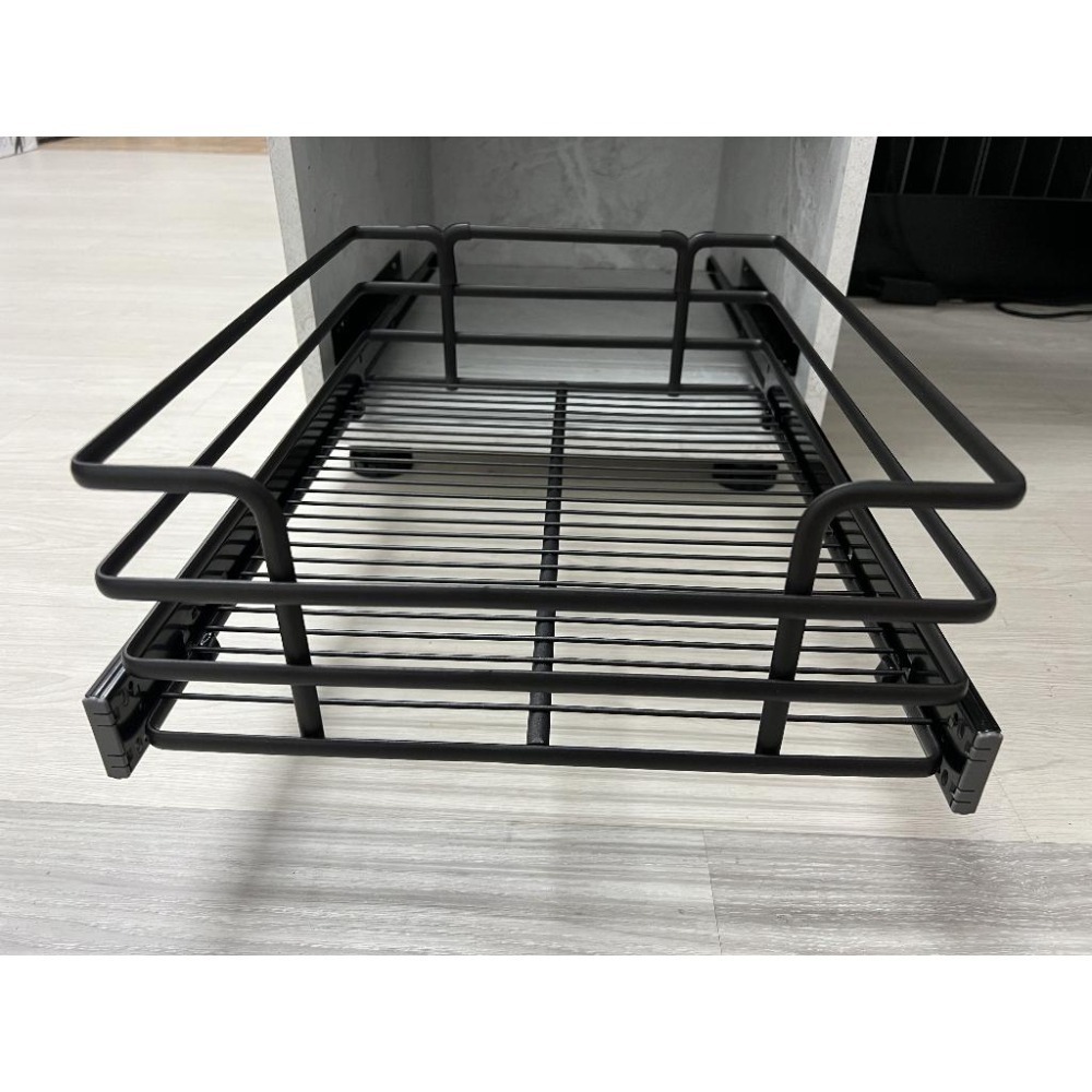 【五金殿】工業風 全規格尺寸 黑色 德式拉籃 歐式拉籃 四方籃 衣櫥 拉籃 衣籃 緩衝滑軌-細節圖2