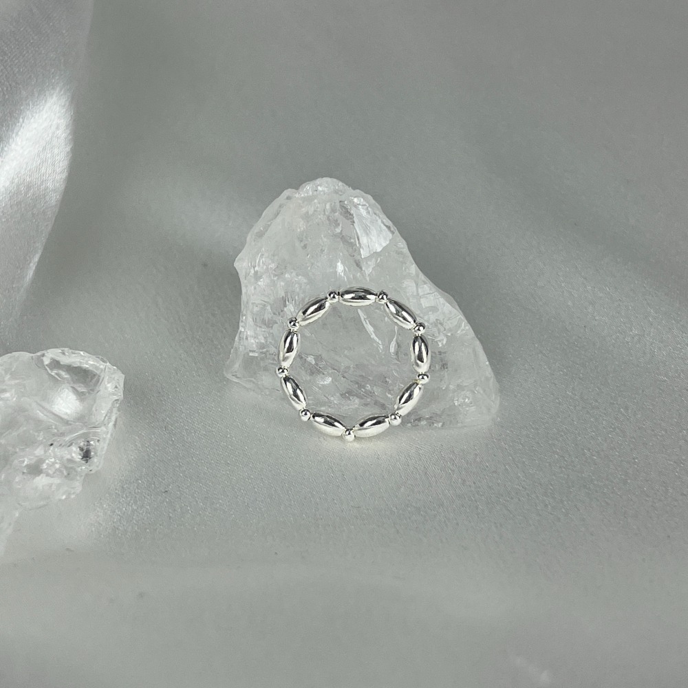 ||董飾 純銀飾品|| 925純銀-(彈力繩戒指)小橄欖 純銀戒指-細節圖3