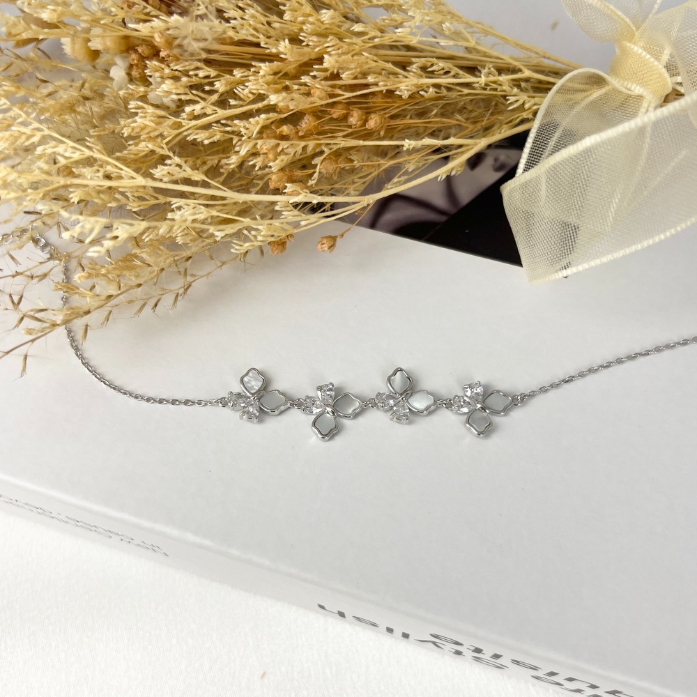 ||董飾 純銀飾品|| 925純銀-貝殼蝴蝶結鑲鑽手鍊-細節圖2