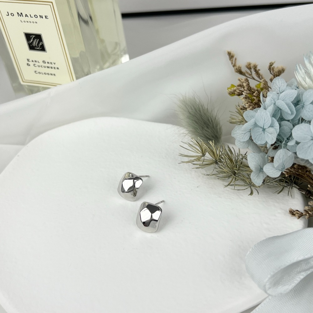 ||董飾 純銀飾品|| 925純銀-寬面 亮面 不規則 純銀耳環-細節圖2