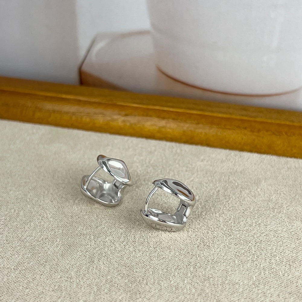 ||董飾 純銀飾品|| 925純銀-亮面 星球 純銀耳環-細節圖3