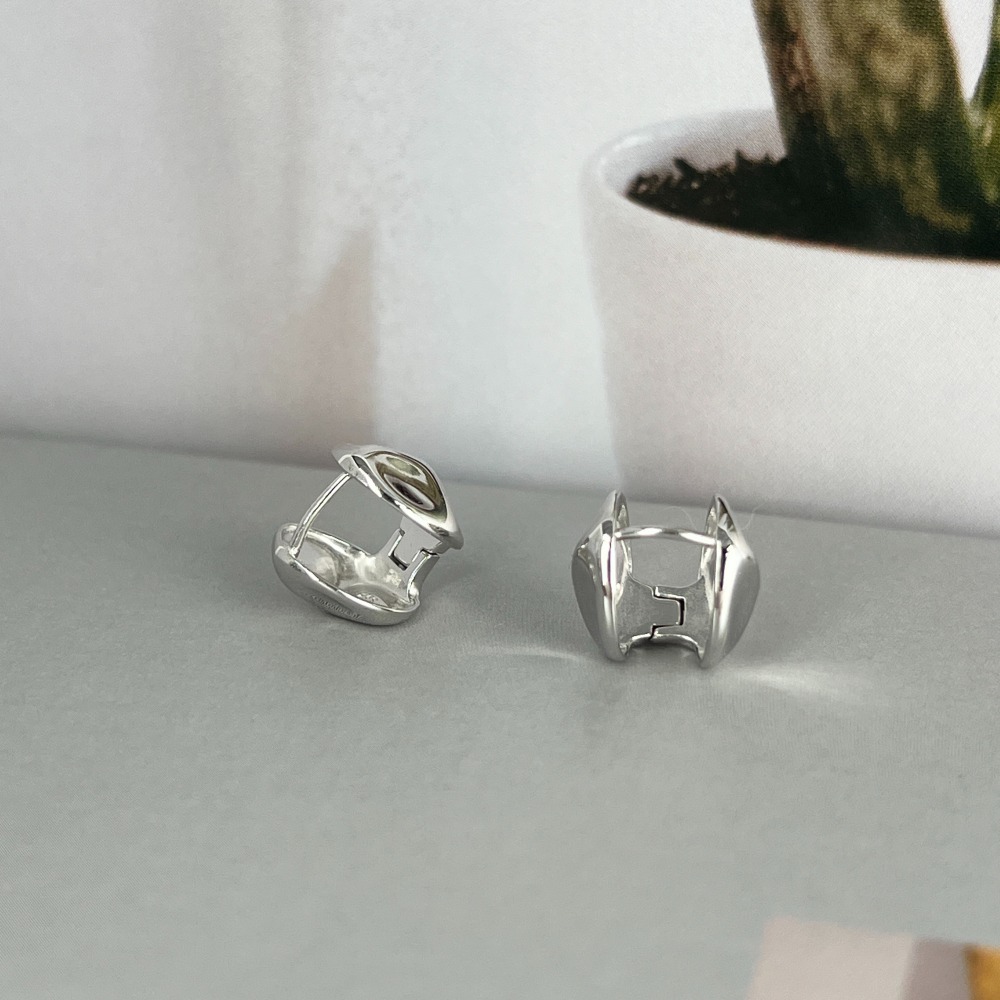 ||董飾 純銀飾品|| 925純銀-亮面 星球 純銀耳環-細節圖4