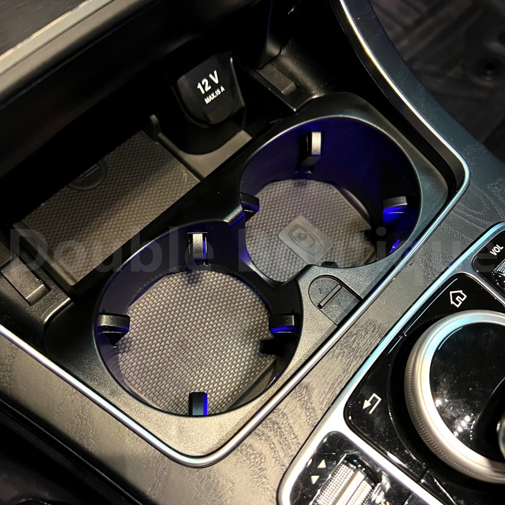 DB 快速出貨! 賓士 BENZ 碳纖紋 置杯架 杯架 W205 W213 X253 C300 E300 GLC300-細節圖8