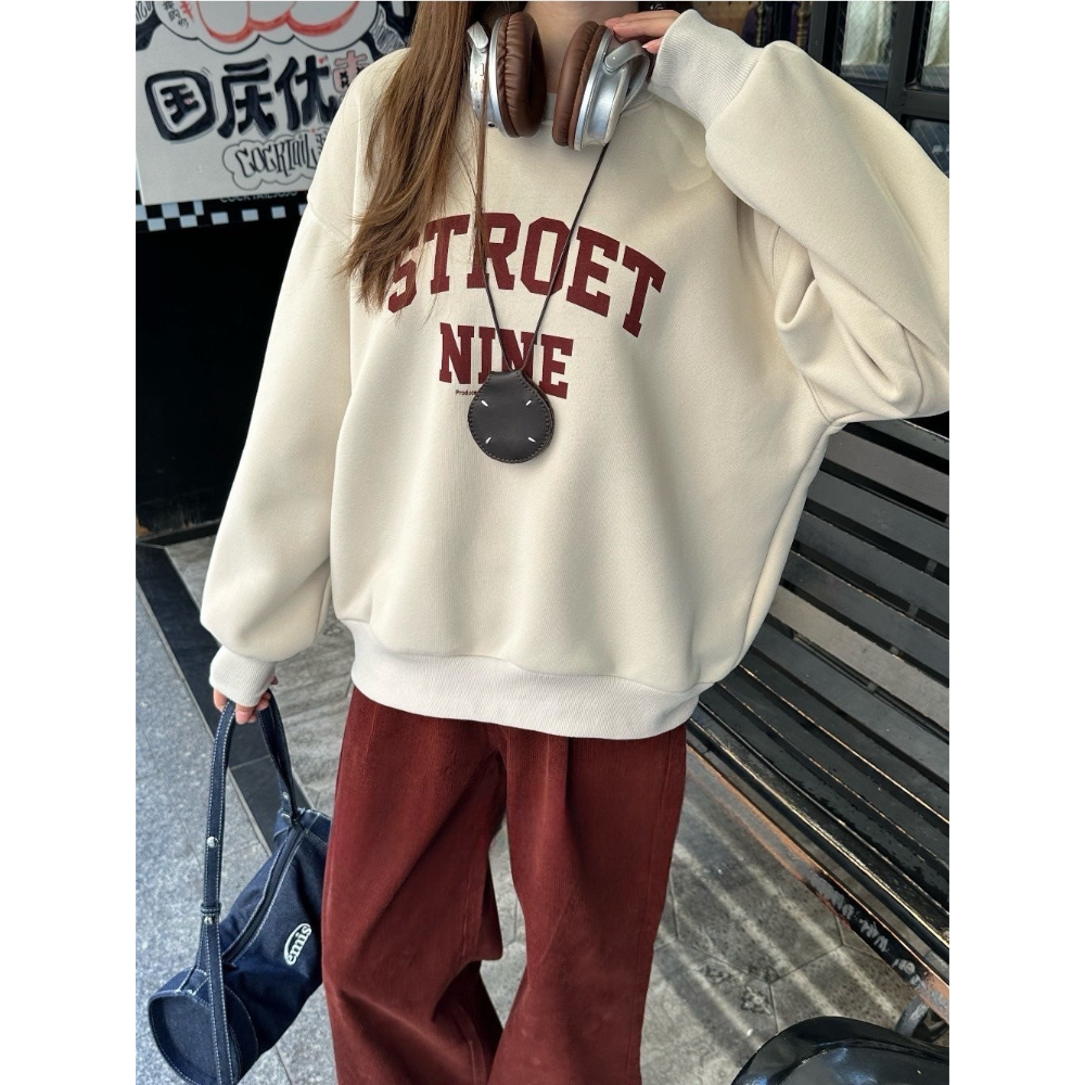 刷毛厚磅英文字大學T-細節圖2