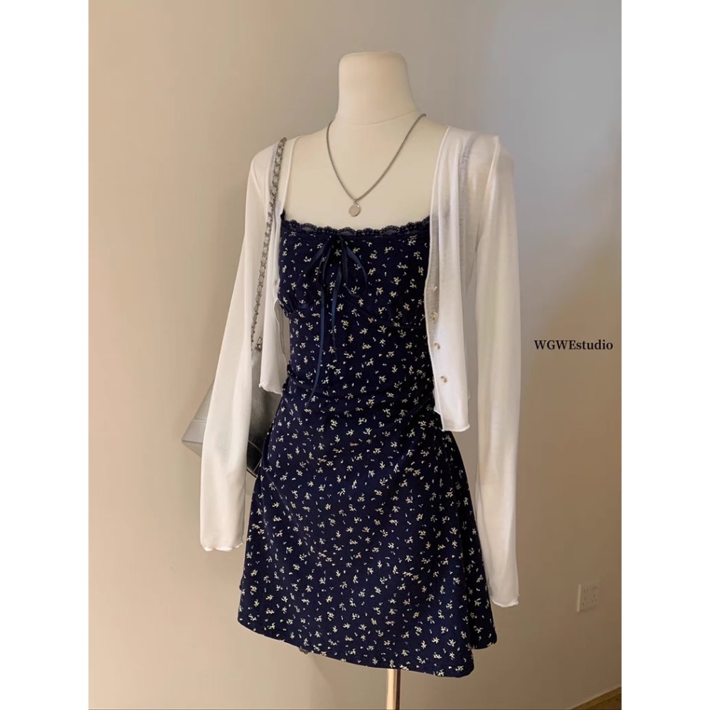 碎花吊帶洋裝+外搭外套-細節圖2