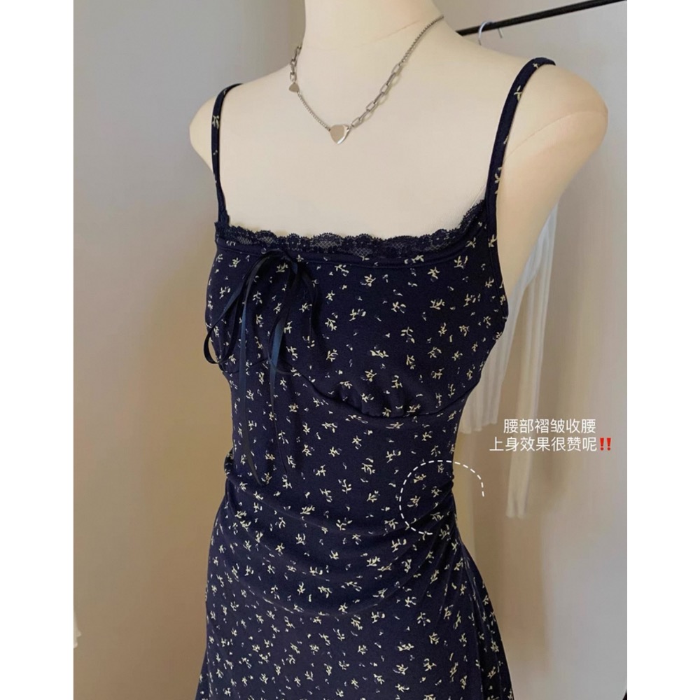 碎花吊帶洋裝+外搭外套-細節圖3