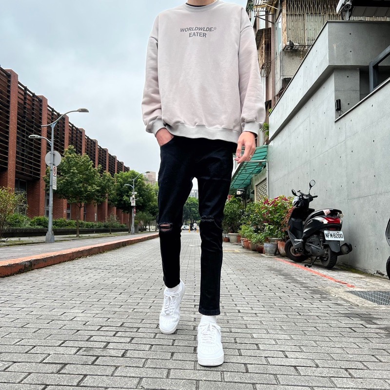 《JRCSTORE》🇰🇷韓國高質感雙刀割刷破牛仔長褲 素面 刀割 刷破 修身破褲 四季百搭 素黑 破壞 破洞-細節圖8