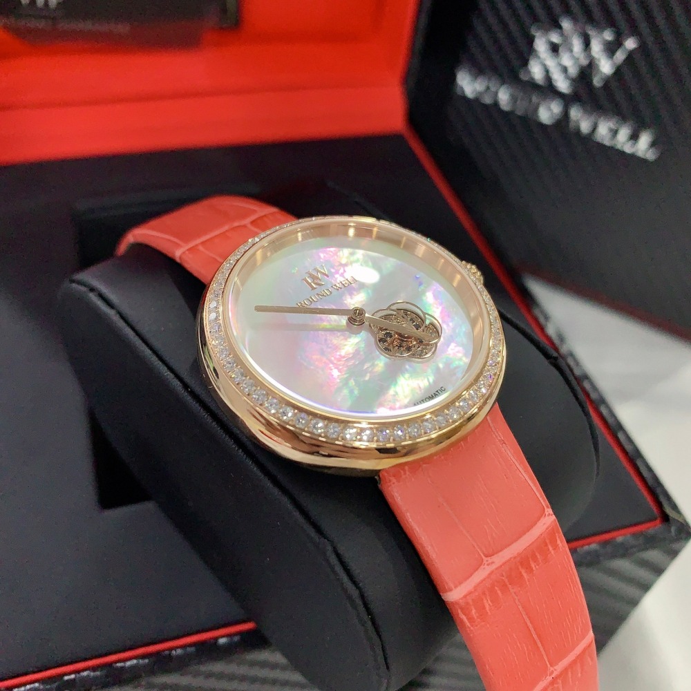 【浪威｜全新】現貨 ROUND WELL 手錶 機械錶 女錶 貝殼面 皮錶 送禮推薦｜Little Bee 小蜜蜂精品-細節圖2