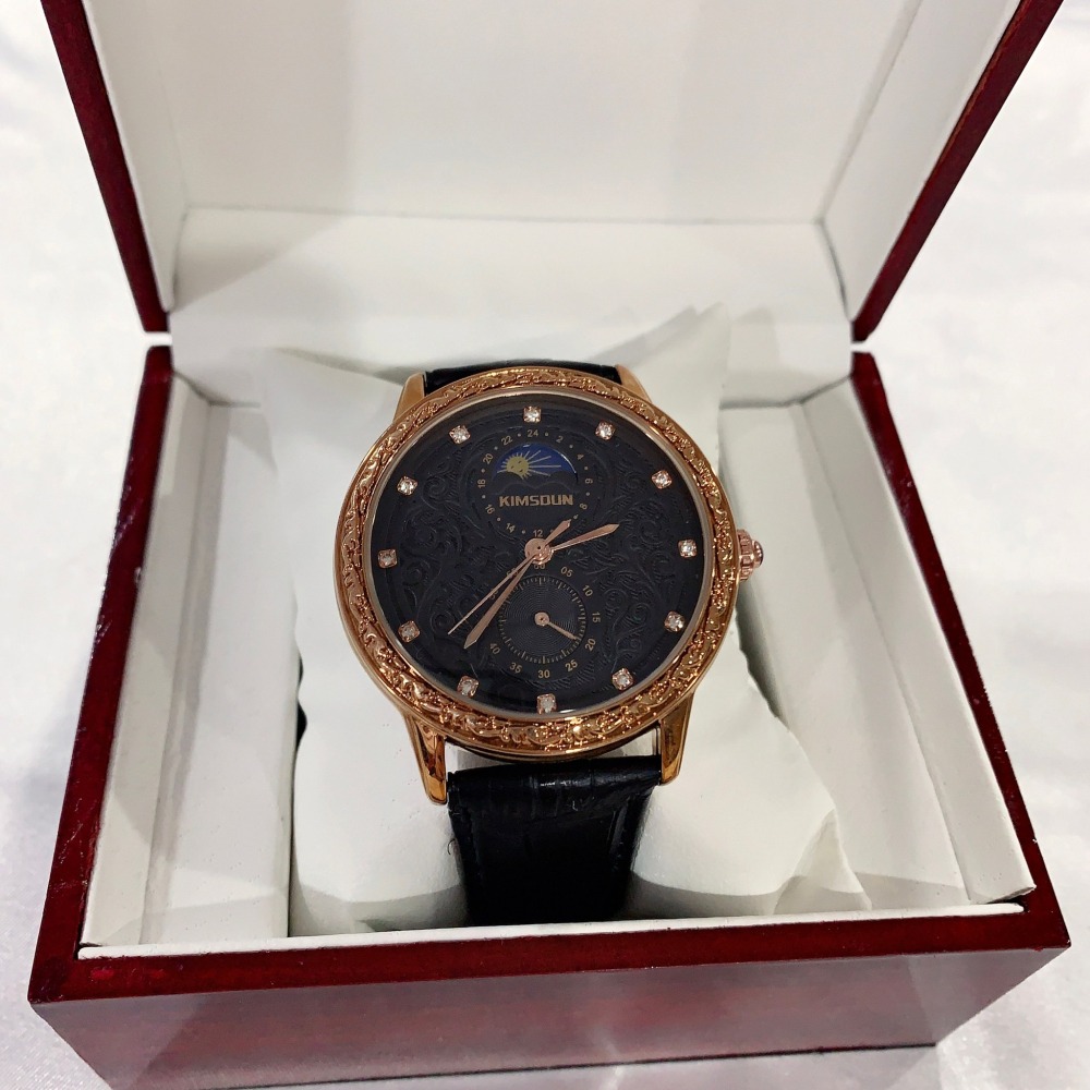【金詩頓｜全新】現貨 KIMSDUN 手錶 機械錶 男錶 2色可選 日月相 精雕 皮錶｜Little Bee 小蜜蜂精品-細節圖2