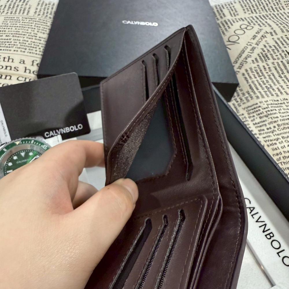 【凱文保羅｜全新】現貨 CALVNBOLO 禮盒組 V2 手錶 + 鋼筆 +短夾｜Little Bee 小蜜蜂精品-細節圖5