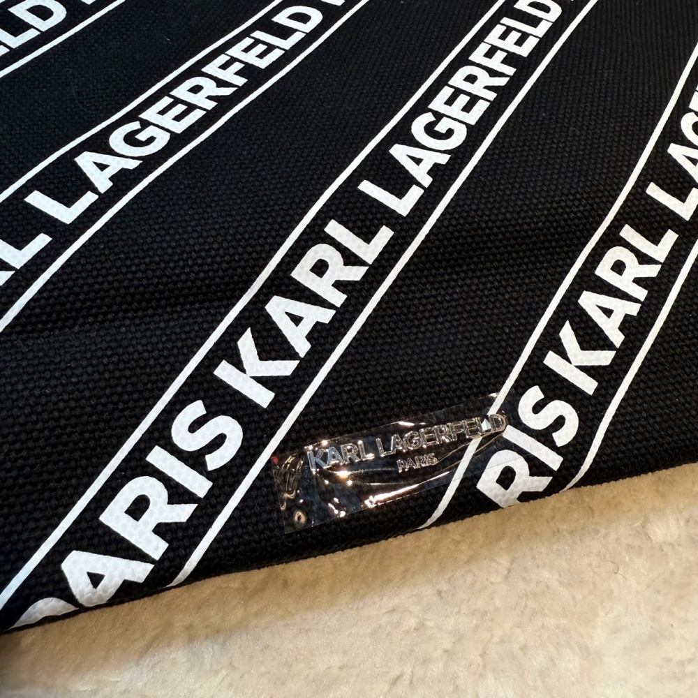 【卡爾｜全新】現貨 KARL LAGERFELD 滿版 文字款 帆布 拖特包｜Little Bee 小蜜蜂精品-細節圖2