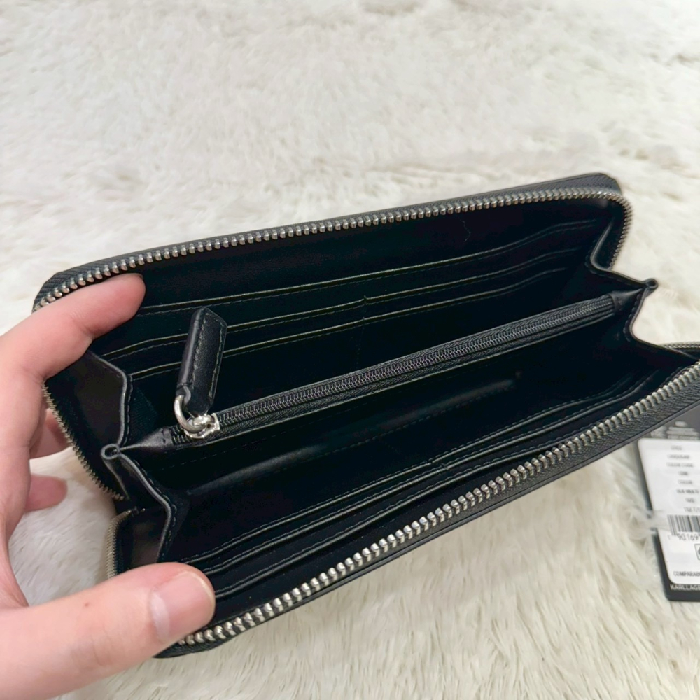 【卡爾｜全新】現貨 KARL LAGERFELD 錢包 長夾 Q版人像 拉鍊長夾｜Little Bee 小蜜蜂精品-細節圖3