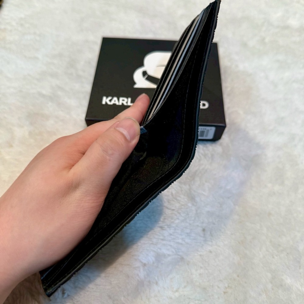 【卡爾｜全新】現貨 KARL LAGERFELD 短夾 禮盒組 八卡短夾｜Little Bee 小蜜蜂精品-細節圖3