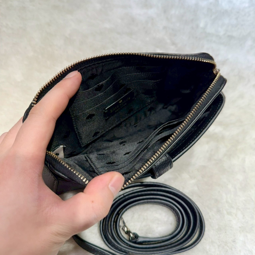 【KS｜全新】現貨 KATE SPADE 手機包 素色 荔枝紋 斜背包 送禮推薦｜Little Bee 小蜜蜂精品-細節圖3