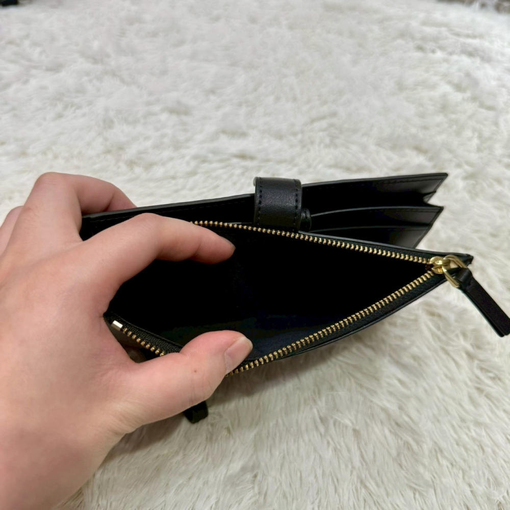 【MJ｜全新】現貨 MARC JACOBS 錢包 多功能夾 專櫃款 素色 滑面 手機夾｜Little Bee 小蜜蜂精品-細節圖3