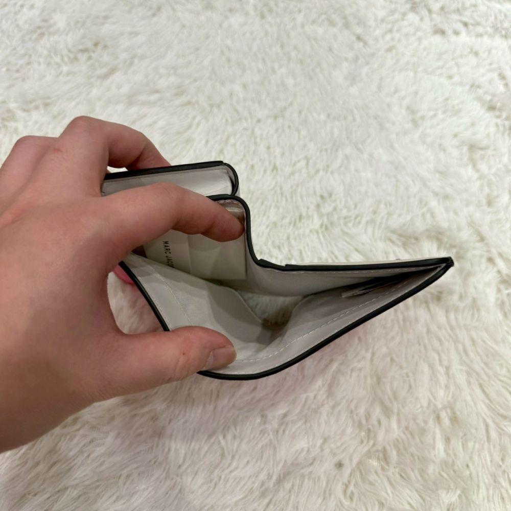 【MJ｜全新】現貨 MARC JACOBS 錢包 短夾 銀標 防刮紋 粉色 零錢短夾｜Little Bee 小蜜蜂精品-細節圖4