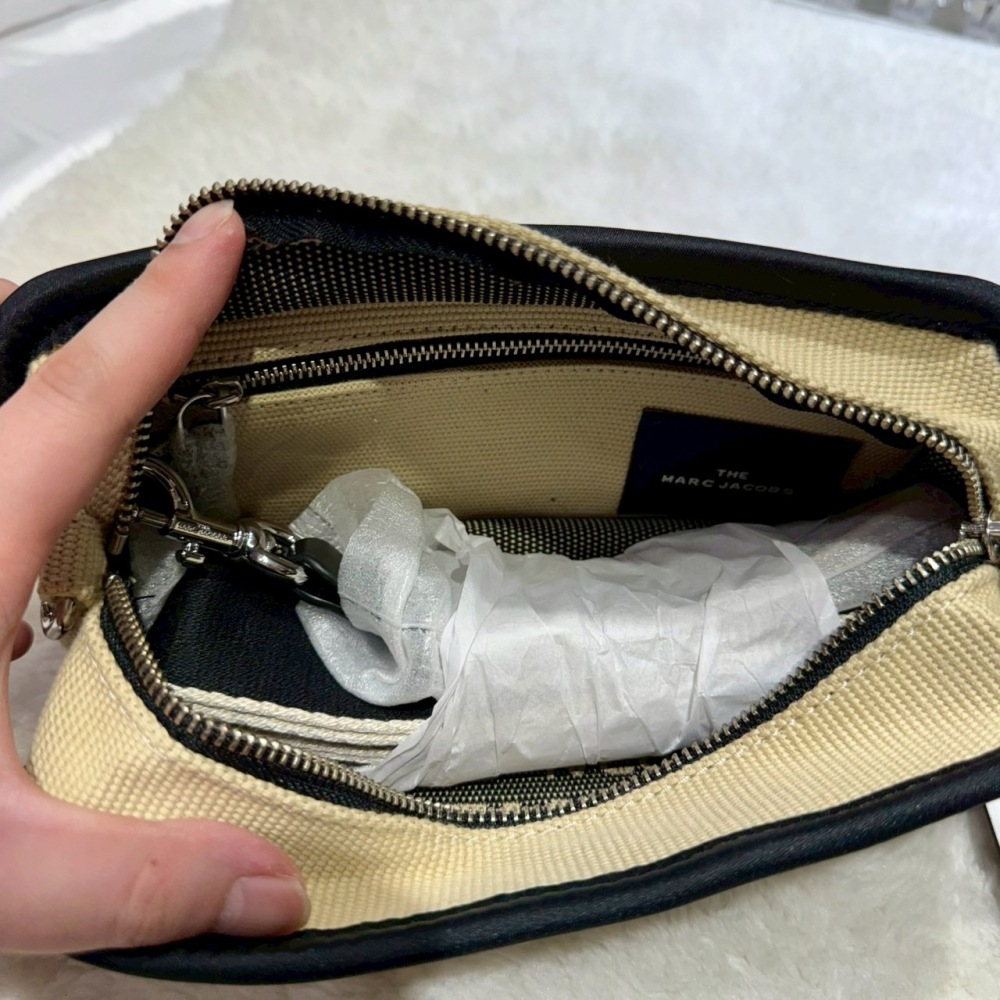 【MJ｜全新】現貨 MARC JACOBS 相機包 帆布 串標 大LOGO 斜背包｜Little Bee 小蜜蜂精品-細節圖3