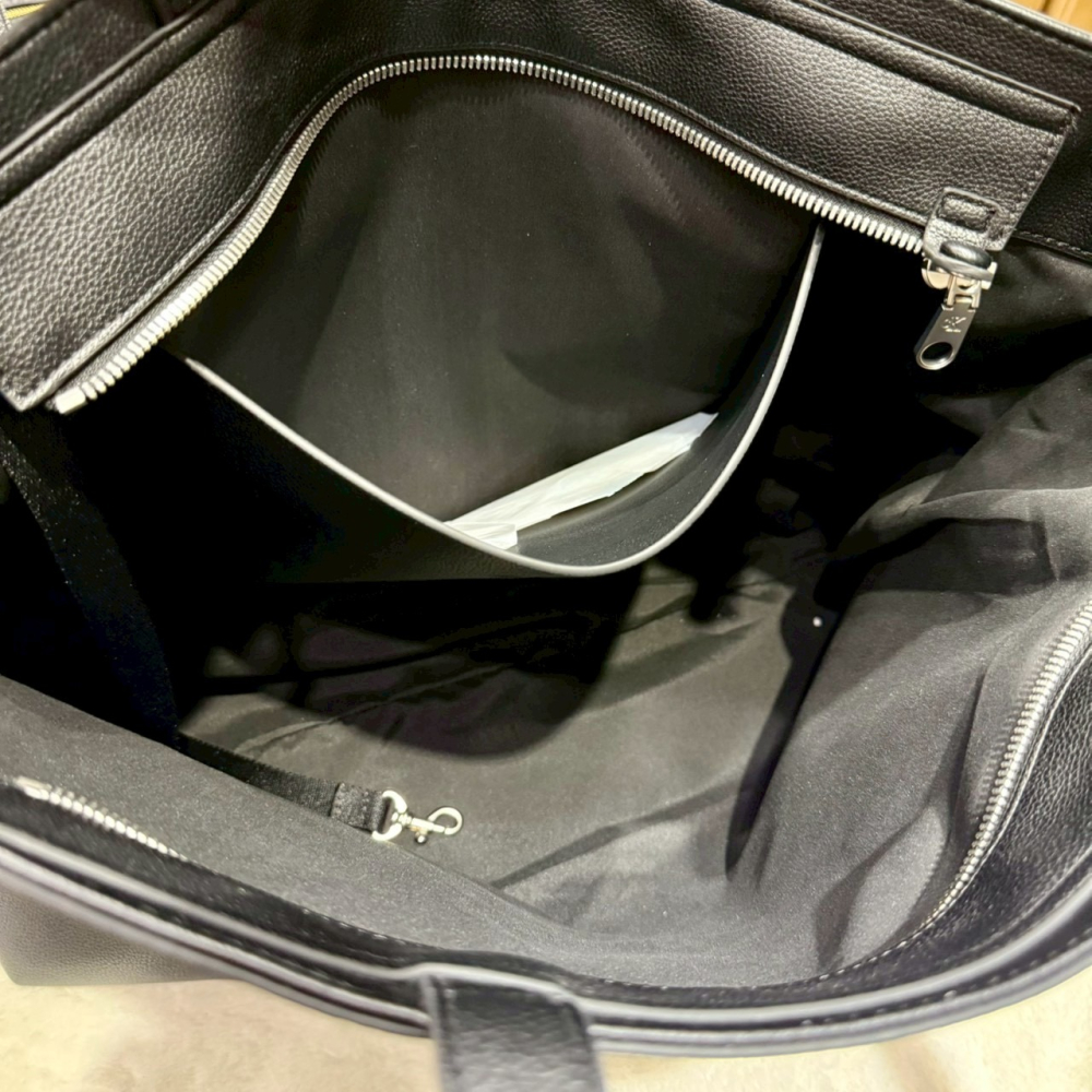 【CK｜全新】庫存先詢問 CALVIN KLEIN 托特包 拉鍊口 素色 小標 買菜包｜Little Bee 小蜜蜂精品-細節圖3