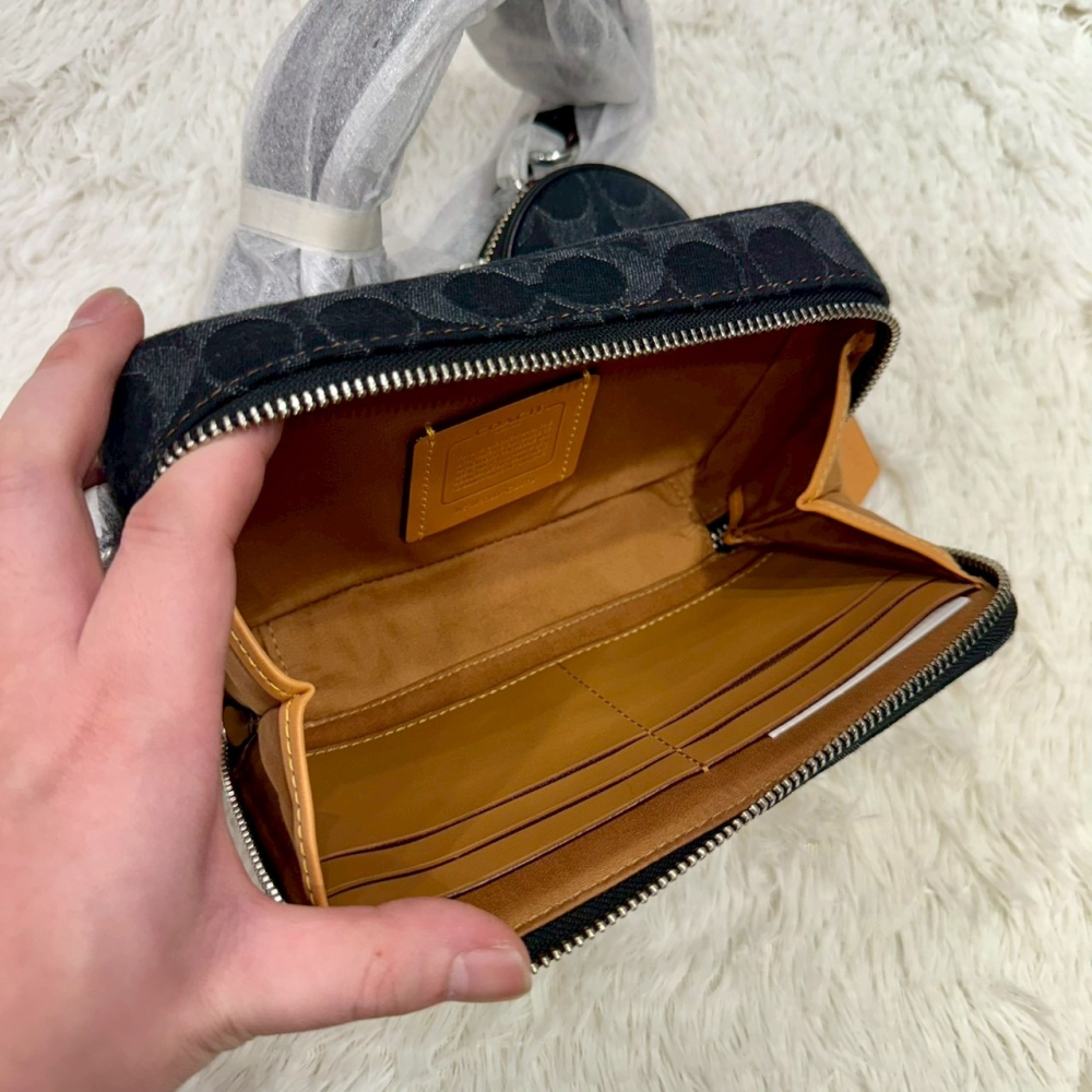 【蔻馳｜全新】現貨 COACH 斜背包 男款 二合一 滿版 緹花布 黑 小號 側背包｜Little Bee 小蜜蜂精品-細節圖2