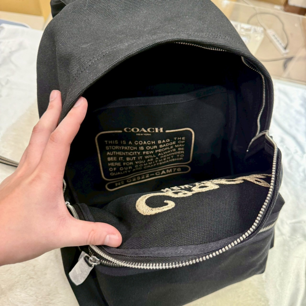 【蔻馳｜全新】現貨 COACH 包包 後背包 專櫃款 刺繡 大號 帆布 雙肩包｜Little Bee 小蜜蜂精品-細節圖5