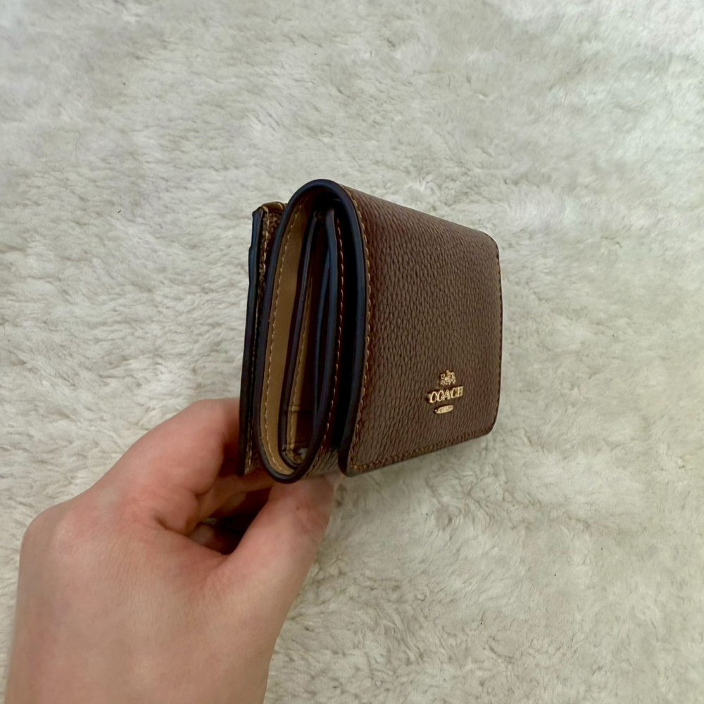 【蔻馳｜全新】現貨 COACH 錢包 短夾 二合一 三折短夾 零錢卡夾包 老花 拼色｜Little Bee 小蜜蜂精品-細節圖3