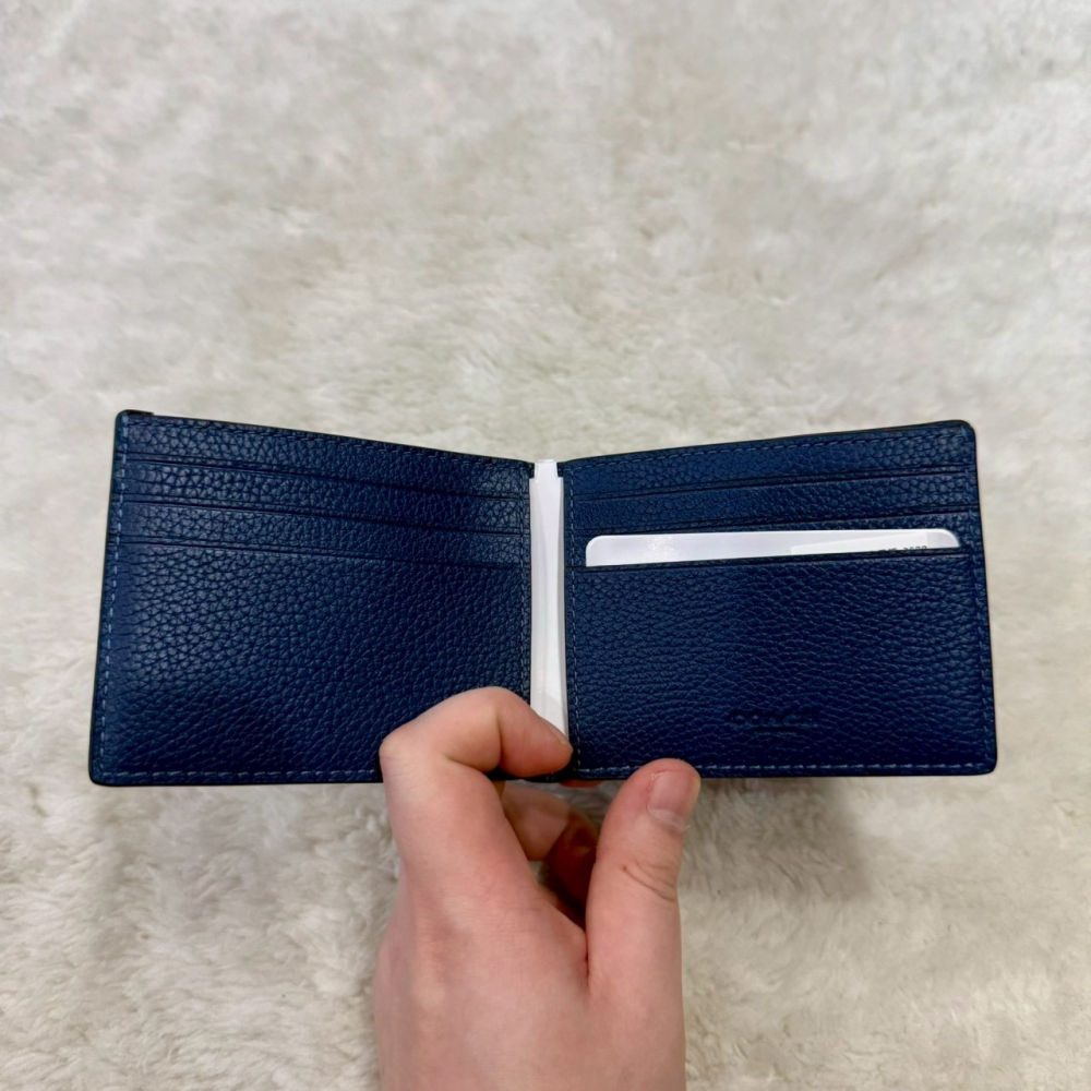 【蔻馳｜全新】現貨 COACH 錢包 短夾 專櫃款 六卡短夾 荔枝紋 浮雕款 送禮推薦｜Little Bee 小蜜蜂精品-細節圖2